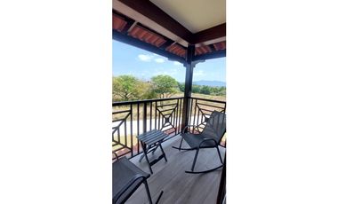 Melissa Foster L. Alquila Apartamento en Ph Brisas de Coronado MF1287