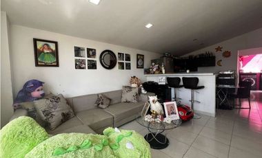 CASA EN VENTA EN VACAMONTE URB. ALTOS DEL TECAL