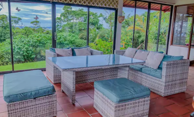 Alquiler de casa amoblada en Altos de Cerro Azul, Panamá