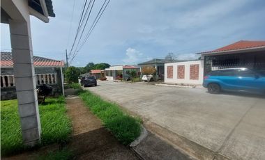 Se vende casa chalet en Chorrera Quintas del Pacifico