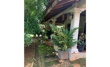 Casa Campestre de Lujo en el Centro de Chitre
