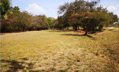 Se vende lote de terreno en El Valle de Toscana, El Espino, Antón