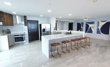 Penthouse Coronado Bay