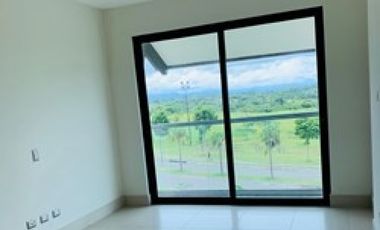 Venta de apartamento vacío en PH Altamar, Casamar, San Carlos