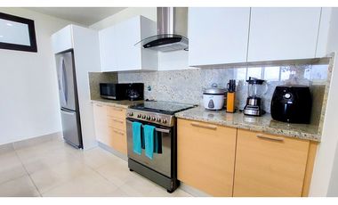 Venta de apartamento amoblado en Residencial Altamar, San Carlos