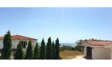 Se vende casa de playa con vista al mar en San Carlos, Panamá Oeste
