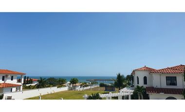 Se vende casa de playa con vista al mar en San Carlos, Panamá Oeste