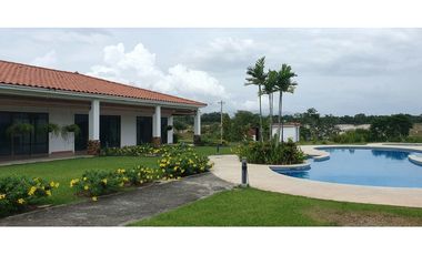 Se vende casa campestre en San Carlos, Panamá Oeste