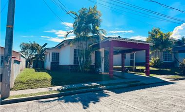 CASA EN VENTA EN QUINTAS DEL PACIFICO