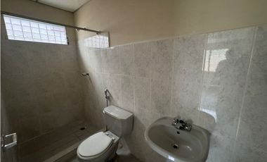 CASA EN VENTA EN URBANIZACION LAS PERLAS LA CHORRERA
