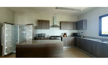 Se vende apartamento en San Carlos, Vista Mar