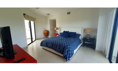 Se vende apartamento en San Carlos, Vista Mar