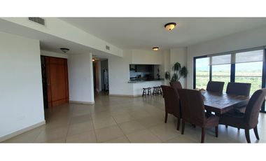 Se vende apartamento en San Carlos, Vista Mar