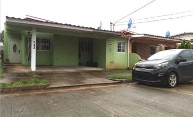 Venta/Alquilo de Casa en Villas de Arraiján
