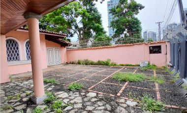 Venta de casa reposeída en Altos del Golf, San Francisco, Panamá