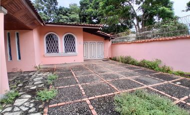 Venta de casa reposeída en Altos del Golf, San Francisco, Panamá