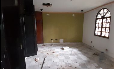 Venta de casa reposeída en Altos del Golf, San Francisco, Panamá
