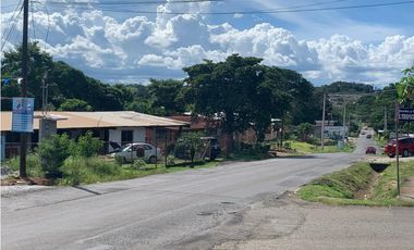 VENDO CASA USO COMERCIAL LA CHORRERA