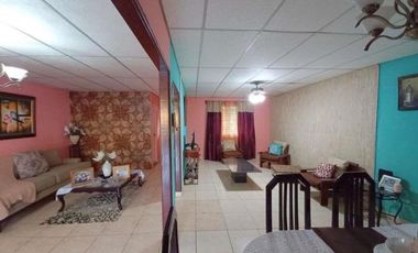 VENDO CASA USO COMERCIAL LA CHORRERA