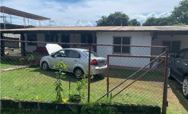 VENDO CASA USO COMERCIAL LA CHORRERA