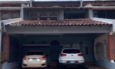 Vendo casa en La Alameda