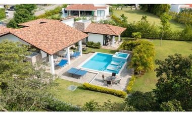 Se Alquila Casa Punta Barco Amoblada y Equipada