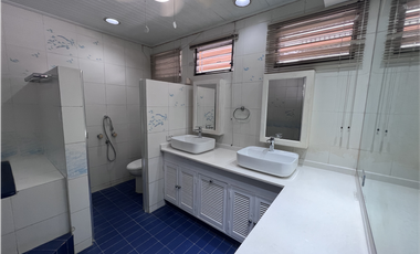 Venta de casa en La Alameda