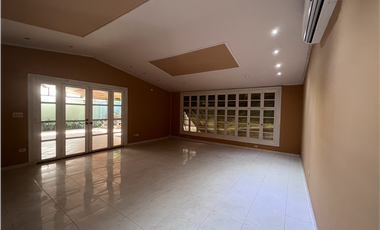 Venta de casa en La Alameda