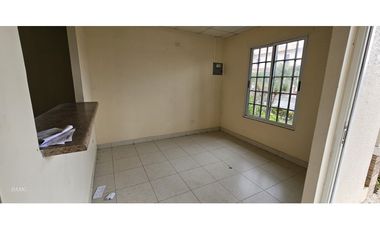 VENDO CASA EN GRAN RESERVA MONTELIMAR COSTA VERDE LA CHORRERA
