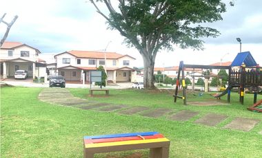 VENDO CASA EN GRAN RESERVA MONTELIMAR COSTA VERDE LA CHORRERA