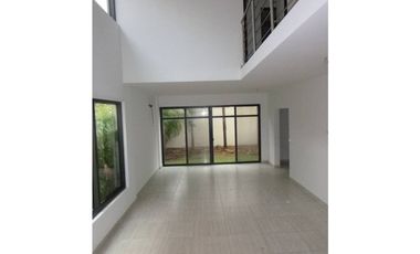 Amplia Casa en Panama Pacífico