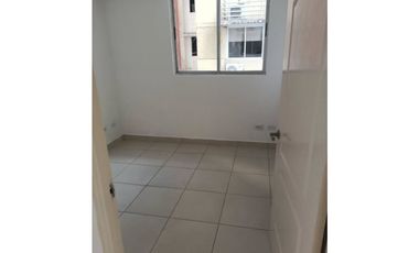 Apartamento en Alquiler en Tumba Muerto PH Torres de Toscana 0724