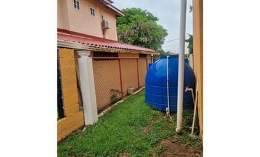 VENDO CASA EN URB. ALTOS DE MARIA LETICIA LA CHORRERA