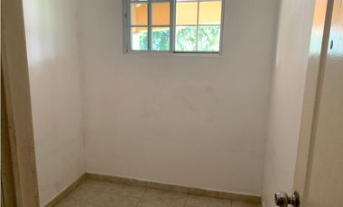 VENDO CASA EN URB. ALTOS DE MARIA LETICIA LA CHORRERA