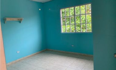 VENDO CASA EN URB. ALTOS DE MARIA LETICIA LA CHORRERA