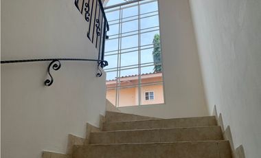 VENDO CASA EN URB. ALTOS DE MARIA LETICIA LA CHORRERA