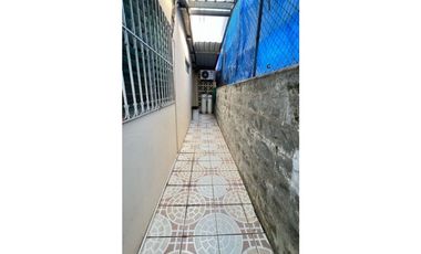 SE VENDE CASA EN VILLA LUCRE
