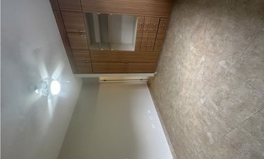 CASA EN EMBASSY GARDENS