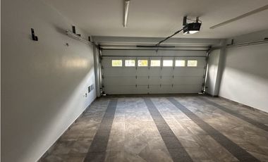 CASA EN EMBASSY GARDENS