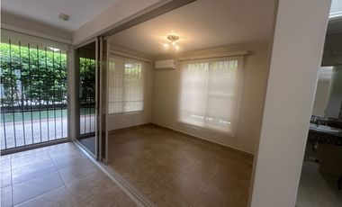 CASA EN EMBASSY GARDENS