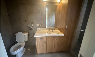 CASA EN EMBASSY GARDENS