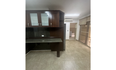 CASA EN EMBASSY GARDENS