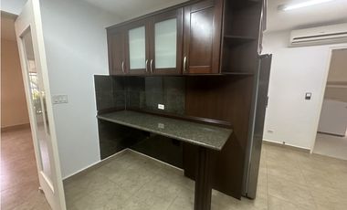 CASA EN EMBASSY GARDENS