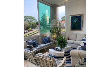 Venta o Alquiler de Apartamento en Punta Barco