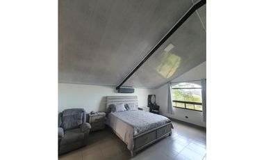 Venta de lujosa casa en Cerro Azul, Panamá