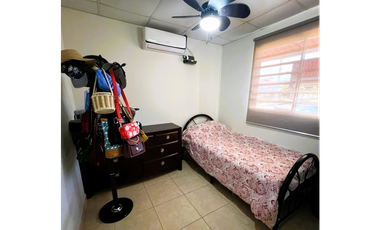 Se Vende Casa en Las Arboledas, La Chorrera
