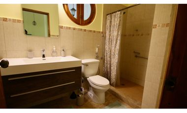Venta de Casa Amoblada Frente al Mar en Costa Esmeralda