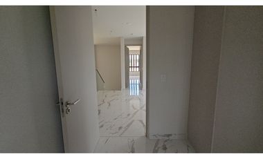 Venta de Casa  nueva  en Albrook 9      -9