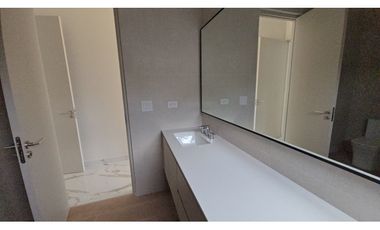 Venta de Casa  nueva  en Albrook 9      -9