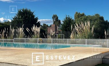 Casa en venta a la laguna, Barrio Cerrado, Escobar, GBA Norte